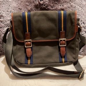 Fossil messenger preppy bag